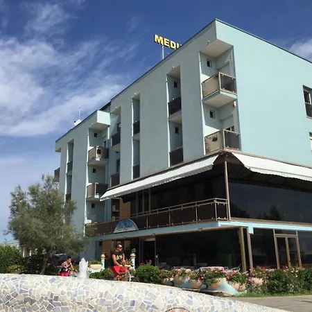 Medusa Hotel 3*
